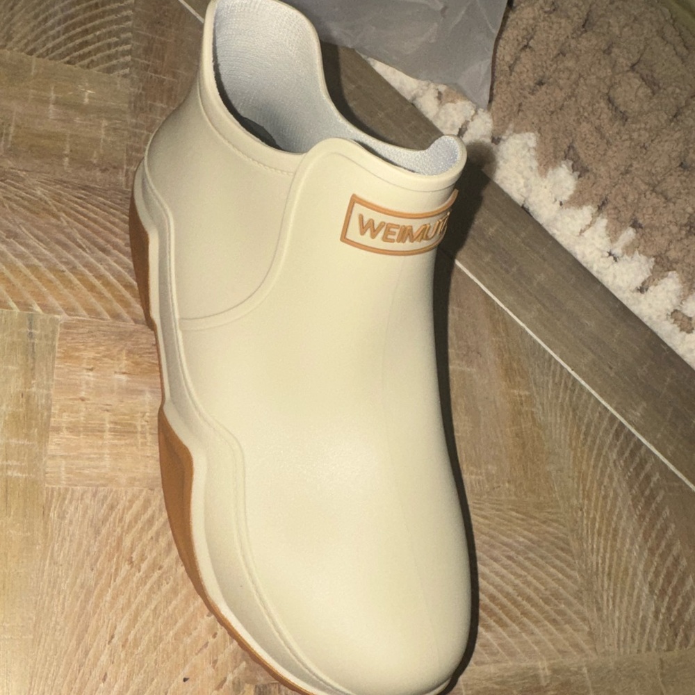 Emu Cream Waterproof Short Rain Boots for Women